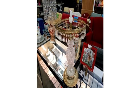 PIED DE LAMPE EN ÉTAT