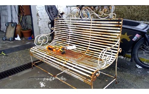 POLSTERBANK SCHMIEDEEISEN