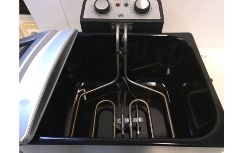 FRITEUSE ESSENTIEL B (ETAT NEUVE)