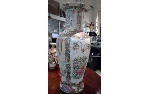 VASE CHINESISCH GROSSES MODELL