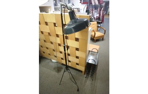 LAMPADAIRE ABAT JOUR E ÉMAILLÉ