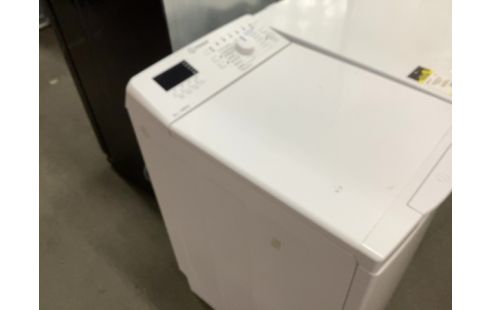 MACHINE A LAVER INDESIT