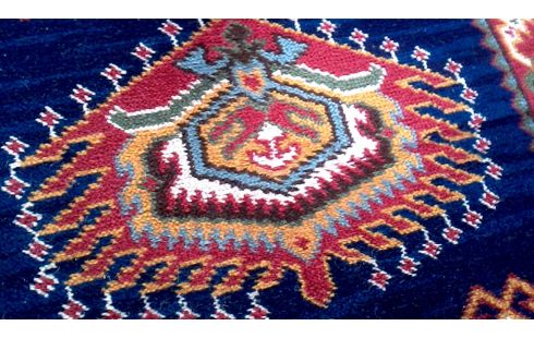 TAPIS BORDEAUX MET BLEUE