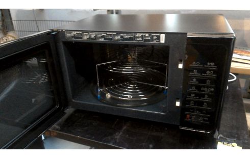 FOUR MICRO ONDES SAMSUNG NOIR