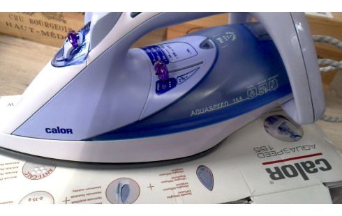 STRIJKIJZER OP STOOM CALOR AQUASPEED 155