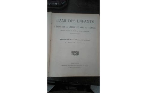 ALTES BROSCHIERTES BUCH