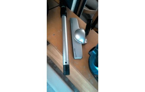 STAUBSAUGER OHNE BEUTEL