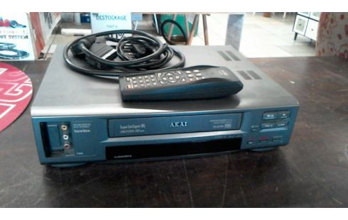 MAGNETOSCOPE AKAI AVEC TELECOMMANDE