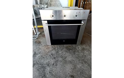 FOUR ENCASTRABLE WHIRLPOOL +ACC RES