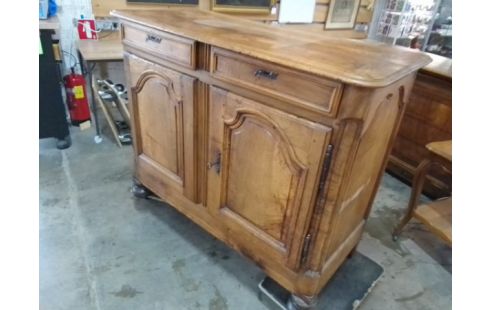 BUFFET BAS BOIS MASSIF 2 PORTES / 2 TIROIRS EN L'ETAT