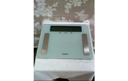 DIAGNOSEWAAGE <BEURER> BG51XXL GLAS