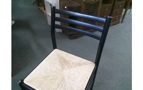 CHAISE NOIRE PAILLEE style Italie 1970