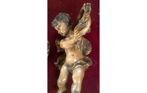 BEELD ENGEL MET GROEN