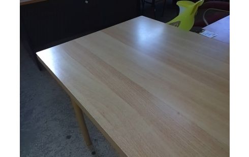 TABLE DE CUISINE AVEC ALLONGES INTERIEURES