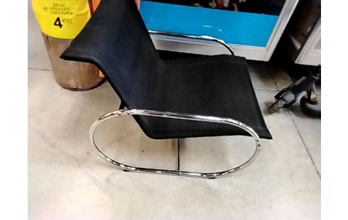 FAUTEUIL DESIGN SUEDOIS