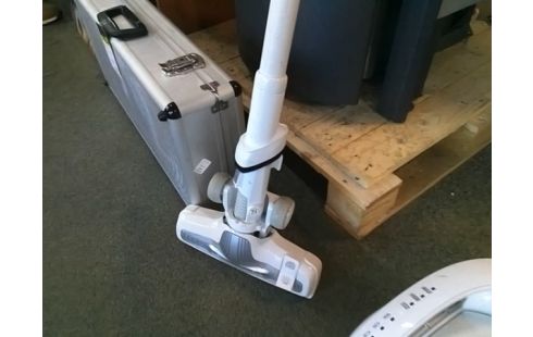 ASPIRATEUR ROWENTA X O 90 (AVEC ACCESSOIRES + BATTERIE)