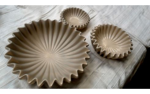 KOM LOT VAN 3 KERAMIEK