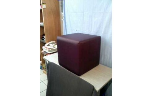 HOCKER <CUBESTYLE> LEDEROPTIK LILA