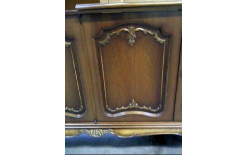 SIDEBOARD HOLZ DUNKEL CHIPPENDALE 4-T. 1-PL.