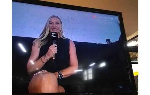 TELEVISEUR PHILIPS 60CM / TNT HD / AVEC TELECOMMANDE