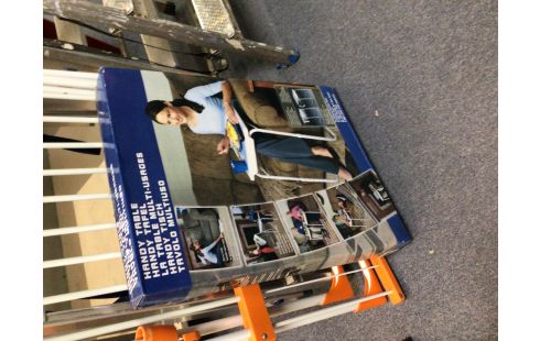 TABLE D’APPOINT NEUVE