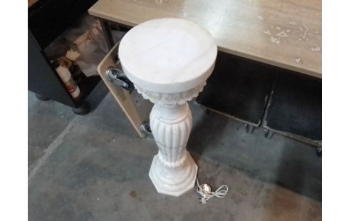 COLONNE LAMPE ALBATRE