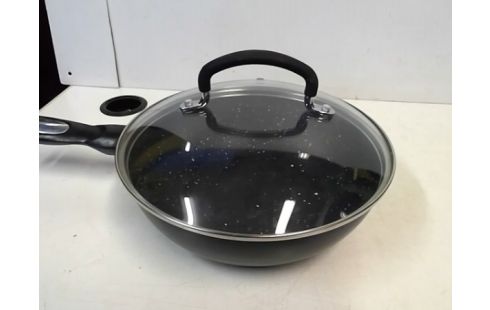 SAUTEUSE AVEC COUVERCLE
