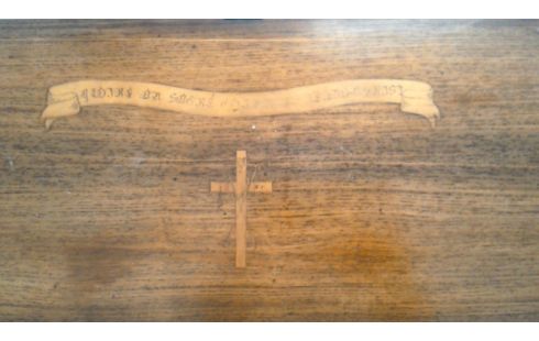 PRIE DIEU 2 PORTES A ABATTANTS MARQUETERIE