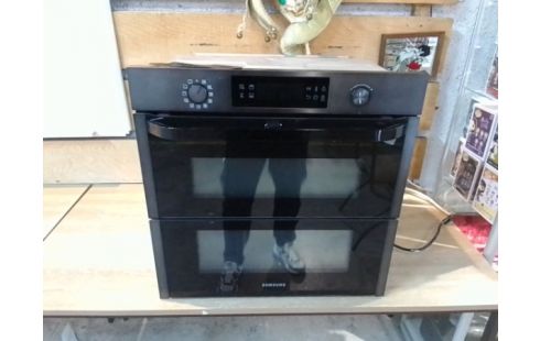 FOUR ELECTRIQUE SAMSUNG