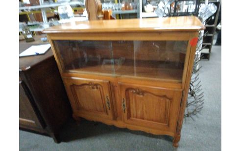 VITRINE BASSE STYLE LOUIS XV