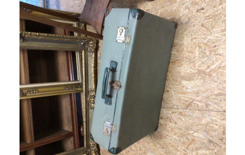 VALISE VINTAGE VERTE