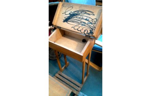 BUREAU D'ECOLIER VINTAGE A ABATTANTS