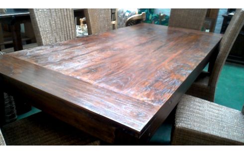 TAFEL EETKAMER MASSIEF