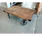 TABLE BASSE STYLE WAGON DE MINE
