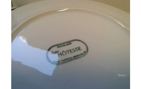 LOT DE 12 ASSIETTES PORCELAINE