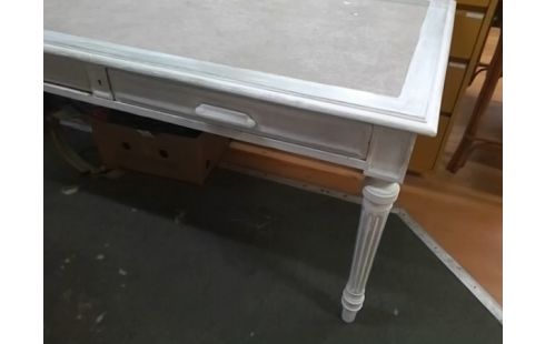 BUREAU BLANC CHENE MASSIF