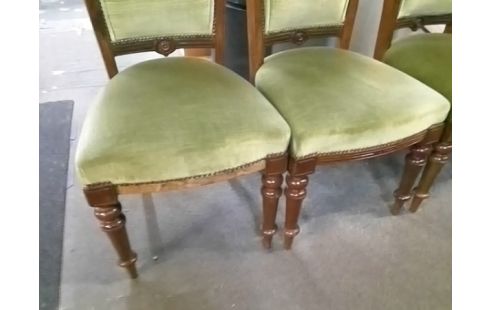 LOT DE 4 CHAISES STYLE LOUIS PHILIPPE ASSISE VERTE (1 MANQUANT SUR UNE CHAISE)