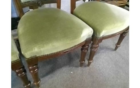 LOT DE 4 CHAISES STYLE LOUIS PHILIPPE ASSISE VERTE (1 MANQUANT SUR UNE CHAISE)