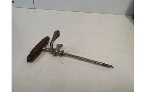 TIREUSE FONTAINE POMPE A CHAMPAGNE