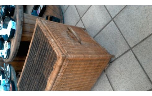 MALLE TGM    ROTIN