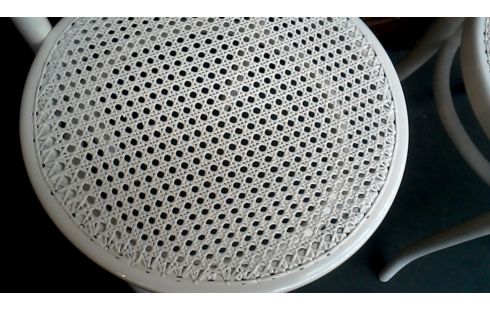 STOEL WIT HOUT CANNAGE