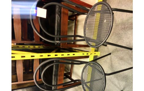 2 CHAISES METAL NOIR