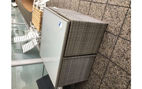 TABLE DE JARDIN + 4 CHAISES + COUSSINS R