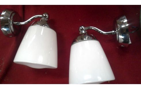 MUURLAMP LOT VAN 2