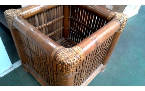 BLUMENKASTEN BAMBUS QUADRATISCH