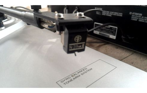 TOURNE DISQUE KENWOOD