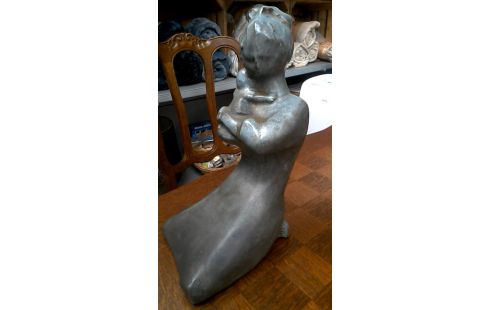 STATUE FEMME MET ENFANT CERAMIQUE