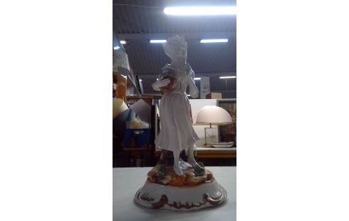 STATUE, , BOUQUETIERE