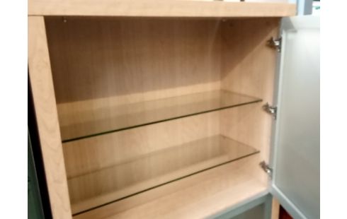 MEUBLE 2 PORTES VITRE DEPOLIE