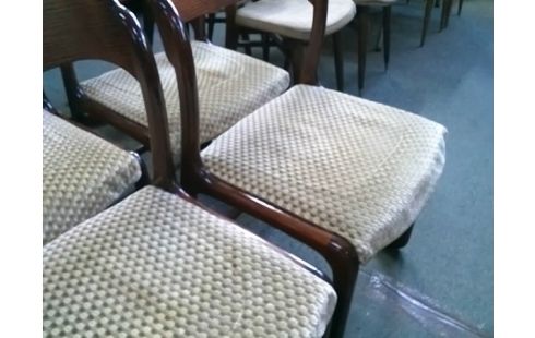 LOT DE 4 CHAISES BAUMANN STYLE TRAINEAU